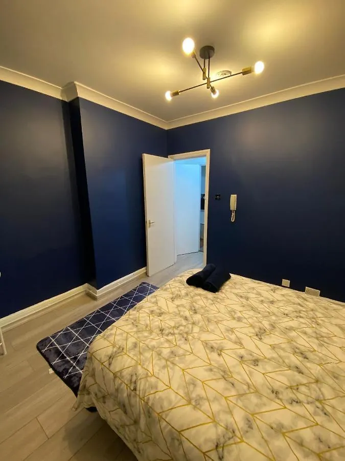 1 Bedroom Luxury Apartments By London City 0*,  United Kingdom